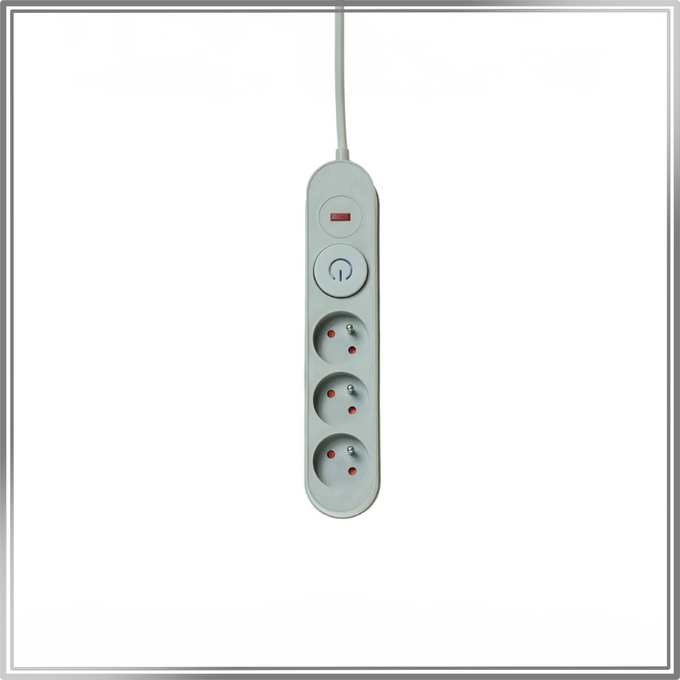 Przedłużacz 3 gniazda 1.5M z włącznikiem SZARY W-00011 Plastrol