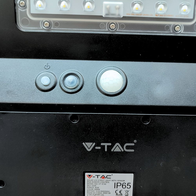 Lampa uliczna solarna LED 40W panel solarny + czujnik ruchu 4800lm 4000K V-TAC