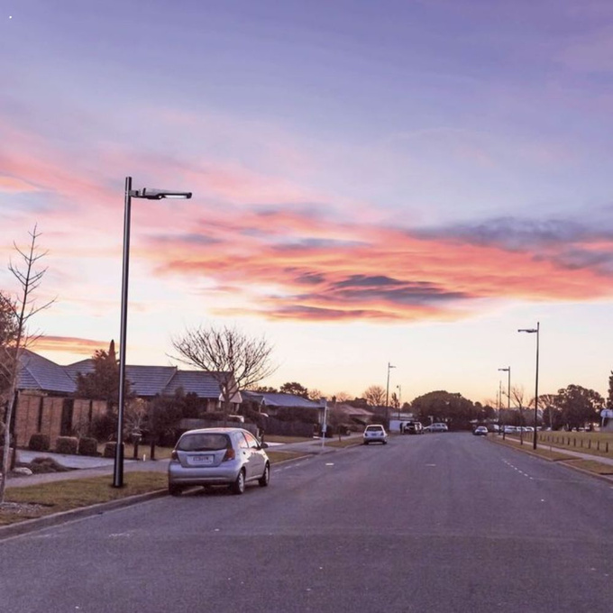 Lampa uliczna solarna LED 40W panel solarny + czujnik ruchu 4800lm 4000K V-TAC